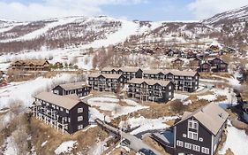 Oppdal Alpintun, Stølen øvre - ski in ski out